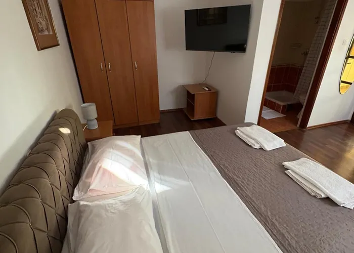 Apartments Vitomir