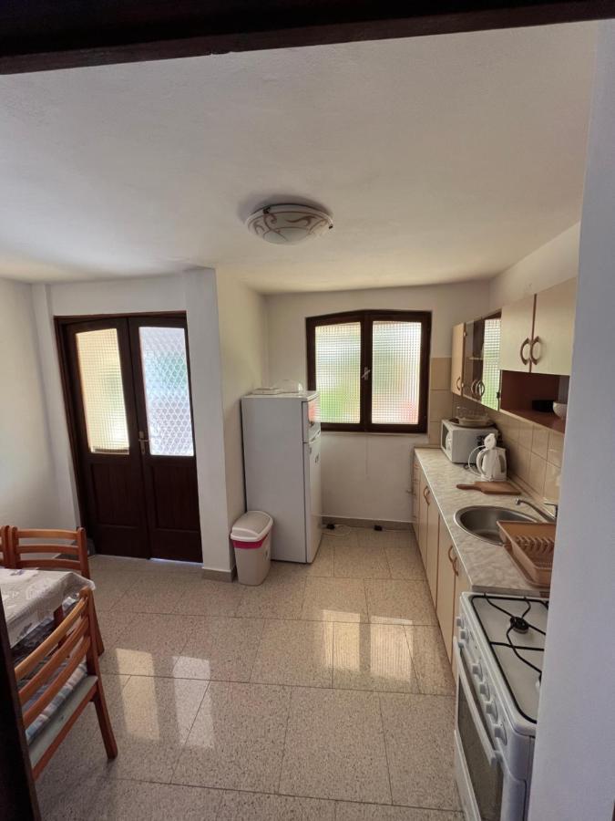 Apartment Vitomir *