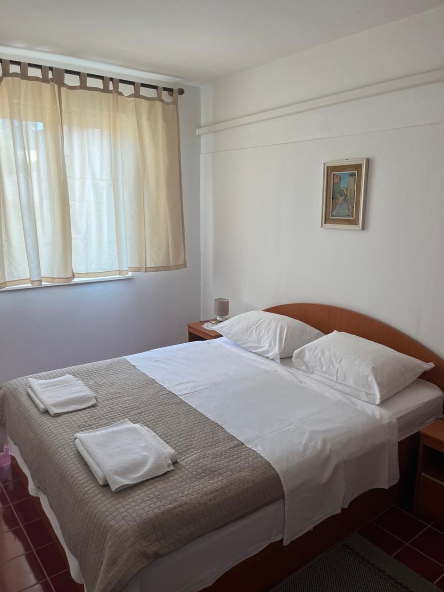 Apartment Vitomir *