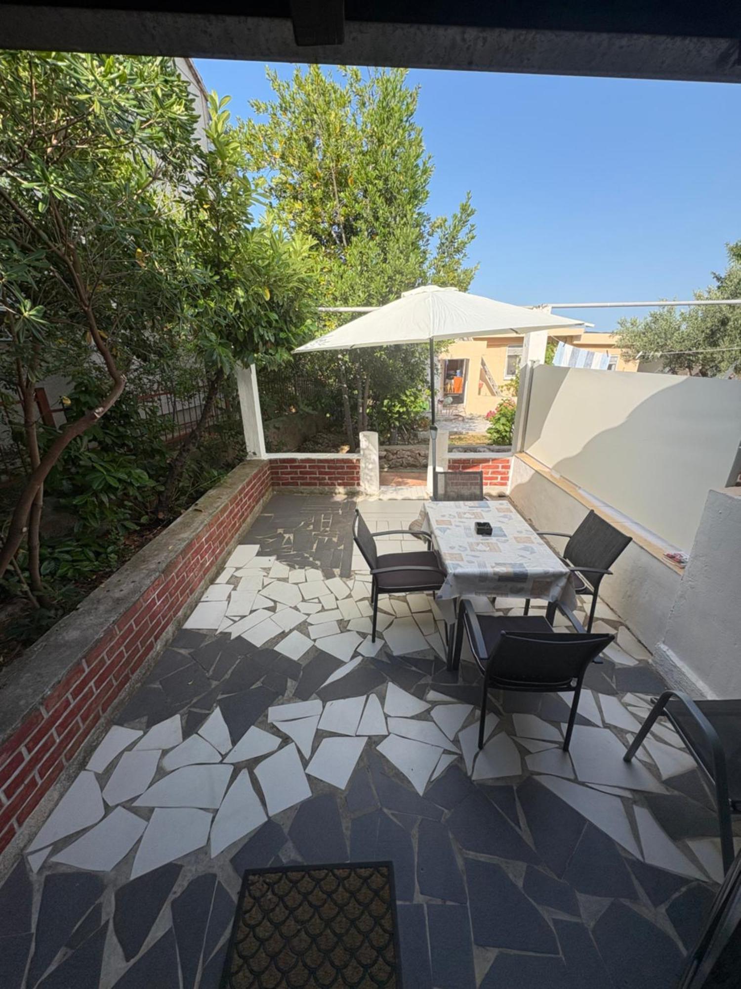 Apartment Vitomir *